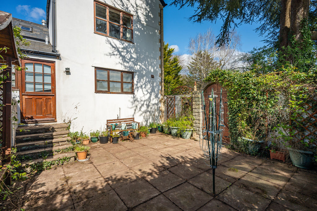 Patio- click for photo gallery